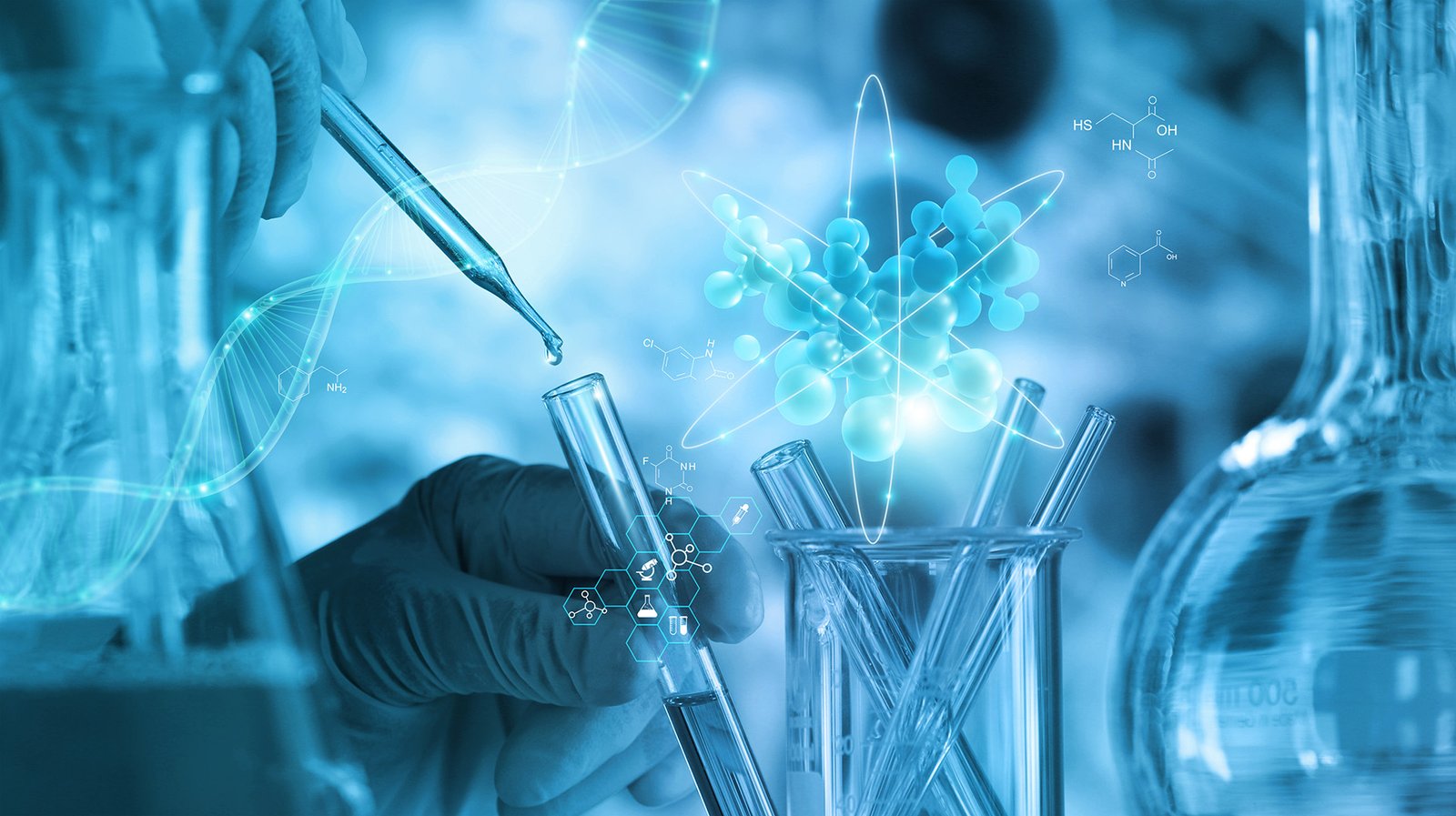 مس / أمنـه علاء 